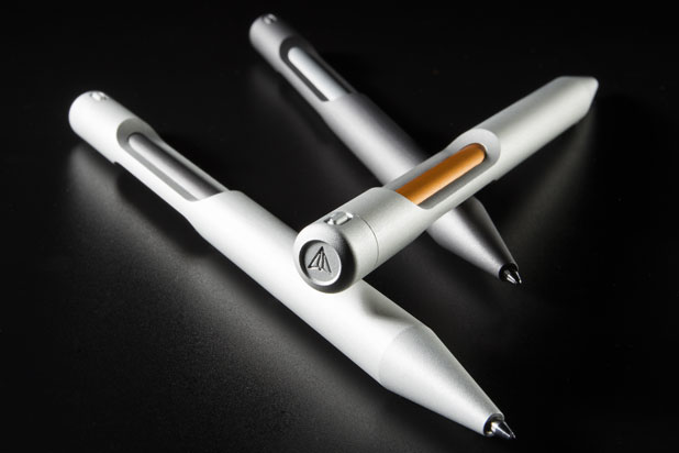 Bolígrafo de aluminio DAVINCI diseñado por Anima Design para Artika. Ganador de un IF Design Award en 2020. Foto cortesía de Anima Design.