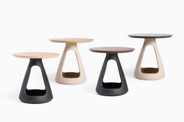 Mesas KNOSSOS diseñadas por Isaac Piñeiro para Mobenia. Ganador de un IF Design Award 2021. Foto cortesía de Isaac Piñeiro