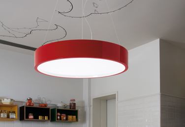 Luminaria de suspensión Elea diseñada por Joana Bover en ambiente