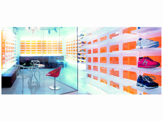 Diseño e implementación de showroom para Habit