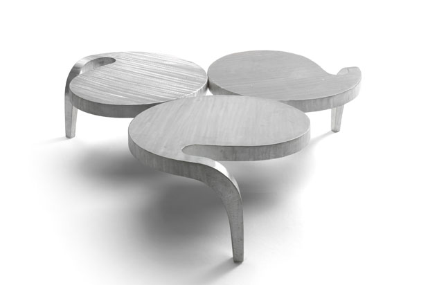 PIGALLE auxiliary table