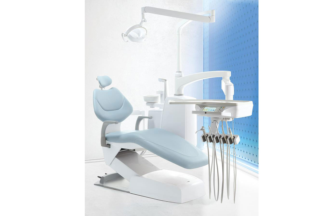EURUS dental chair by Alegre Design for Takara Belmont. Photo. Courtesy of Alegre Design