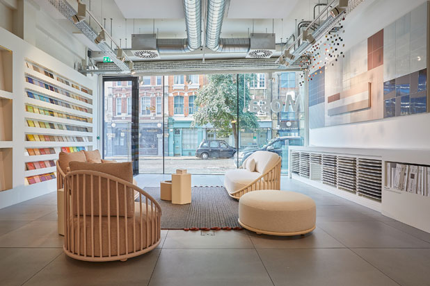 Expormim´s showroom in London (UK). Photo by ®Enzo Cerri, courtesy of Expormim.