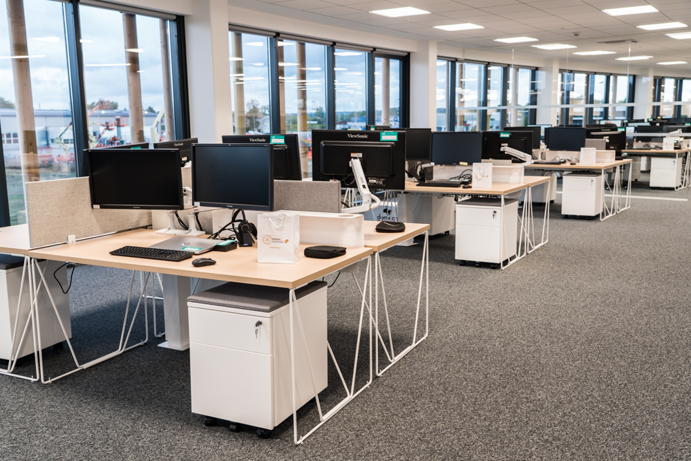 Office solutions by Forma 5 at the Crédit Agricole bank in Bergerac, France. Photo. Courtesy of Forma 5