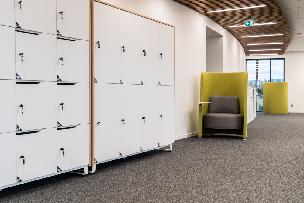 Office solutions by Forma 5 at the Crédit Agricole bank in Bergerac, France. Photo. Courtesy of Forma 5