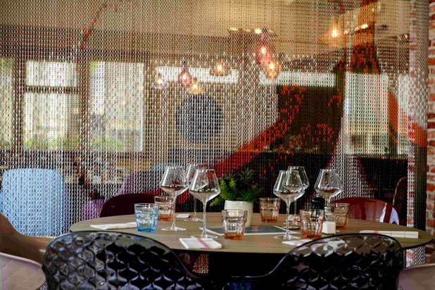 Kriskadecor aluminium curtains at the Dijon hotel (France). Photo by Pavlos Efthimiou. Courtesy of Kriskadecor