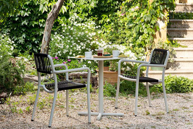 Bold collection chairs and table