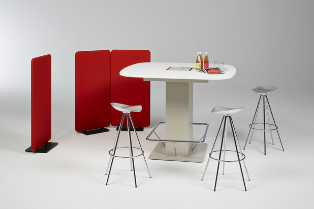 FLIP screens, designed by Antoni Arola for Ofita. Photo courtesy of Ofita.