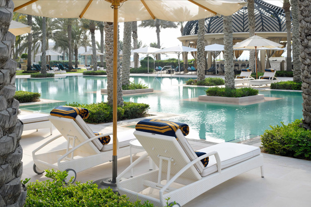 BREDA sunbed by Point at the One & Only Royal Mirage resort in Dubai (UAE). Photo courtesy of Point.