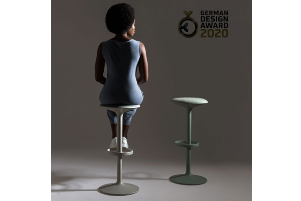 Bar stool HULA designed by Benjamin Hubert for Andreu World