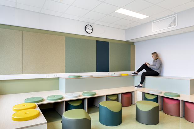 PUNTO seating collection designed by Inma Bermúdez for Sentat at the Nordseter school in Oslo, Norway. Photo by Thomas Mellbye, courtesy of Sentat.