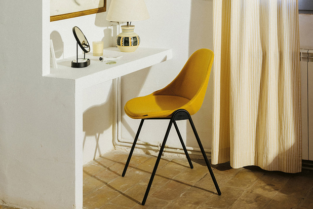 MATE C chair designed by Estudi Manel Molina for Enea. Red Dot Design Awards 2023 winner.