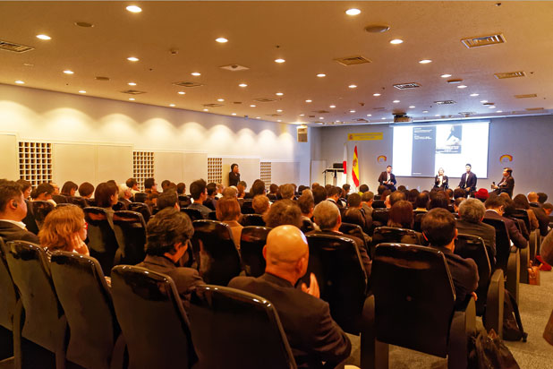 Seminar on strategic design and innovation in Tokyo
