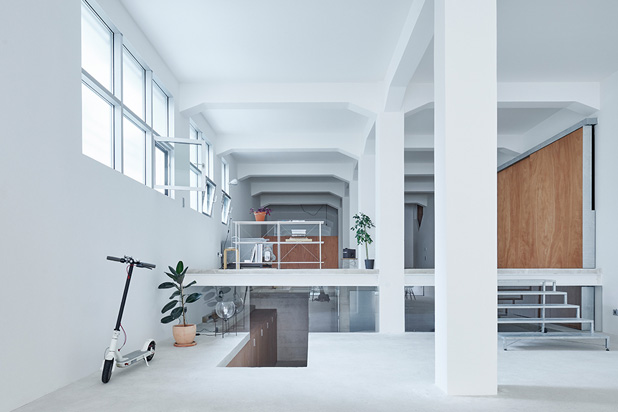 LOFT A architecture office by Arrova-Atelier rojo-vergara. German Design Awards 2023 Winner.