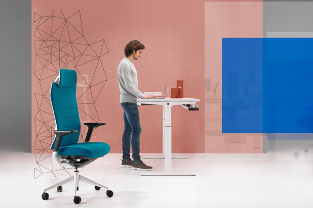 TNK Flex chair, designed by Alegre Design for Actiu.