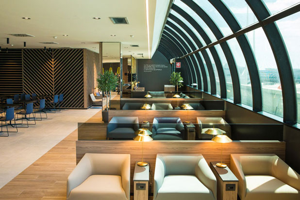 MAYFAIR table lamps at the Rome’s Fiumicino airport. Photo. Courtesy of Vibia.