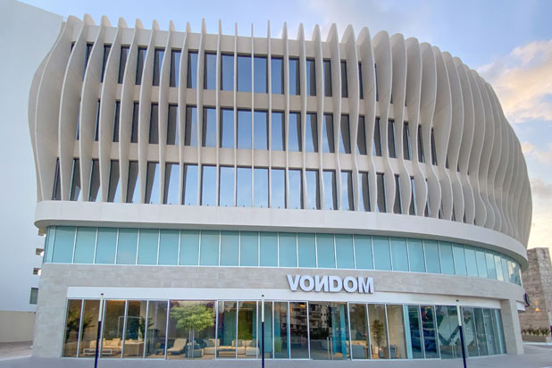 1-Шоурум Vondom в Канкуне (Мексика). Фото предоставлено Vondom.