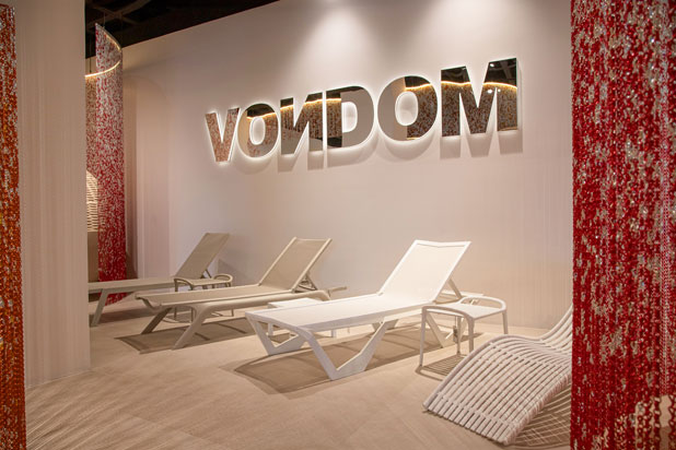Showroom de Vondom en Cancún (México). Foto cortesía de Vondom.
