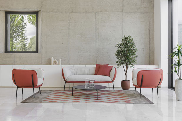 Sillones y sofá OWWI diseñados por Arnau Reyna para Actiu.Foto cortesía de Actiu.