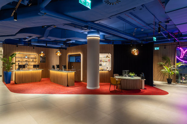  Mercure Warsaw Centrum hotel by Stone Designs. Photo by Alberto Monteagudo, courtesy of Stone Designs.