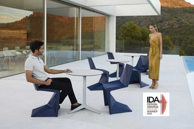 Sillas Voxel diseñadas por Karim Rashid para Vondom ganadoras de un premio IDA 2020