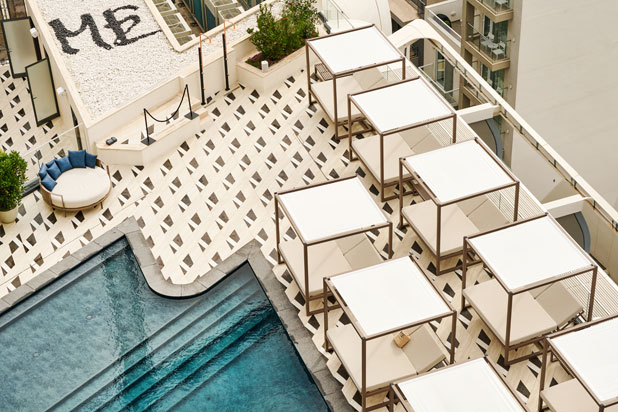 Mobiliario de GANDIABLASCO en el hotel ME Malta. Foto de © Me Malta by Melia, cortesía de GANDIABLASCO