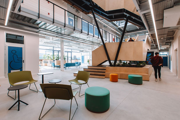 OH! armchairs, LOTTUS A tables and KUBIKA bench at the University of Montevideo's School of Engineering, Uruguay. Photo by Ferrescanepa, courtesy of Enea.