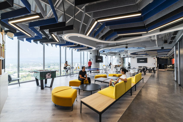 Actiu´s office furmiture at the Adidas headquarters in Mexico D.F. Photo courtesy of Actiu.