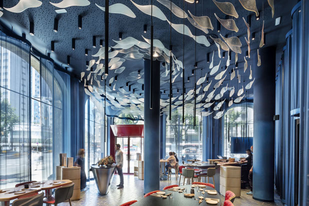 Restaurante Tunateca Balfegó en Barcelona. Foto de © Adrià Goula. Cortesía del EQUIPO CREATIVO.