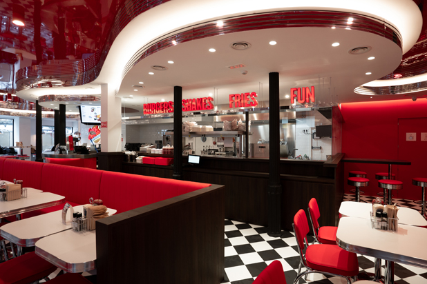 New image of the Johnny Rockets restaurant in Madrid, Spain. Photo courtesy of Héctor Ruiz Velázquez.