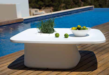 Las Momas, mobiliario exterior para Vondom