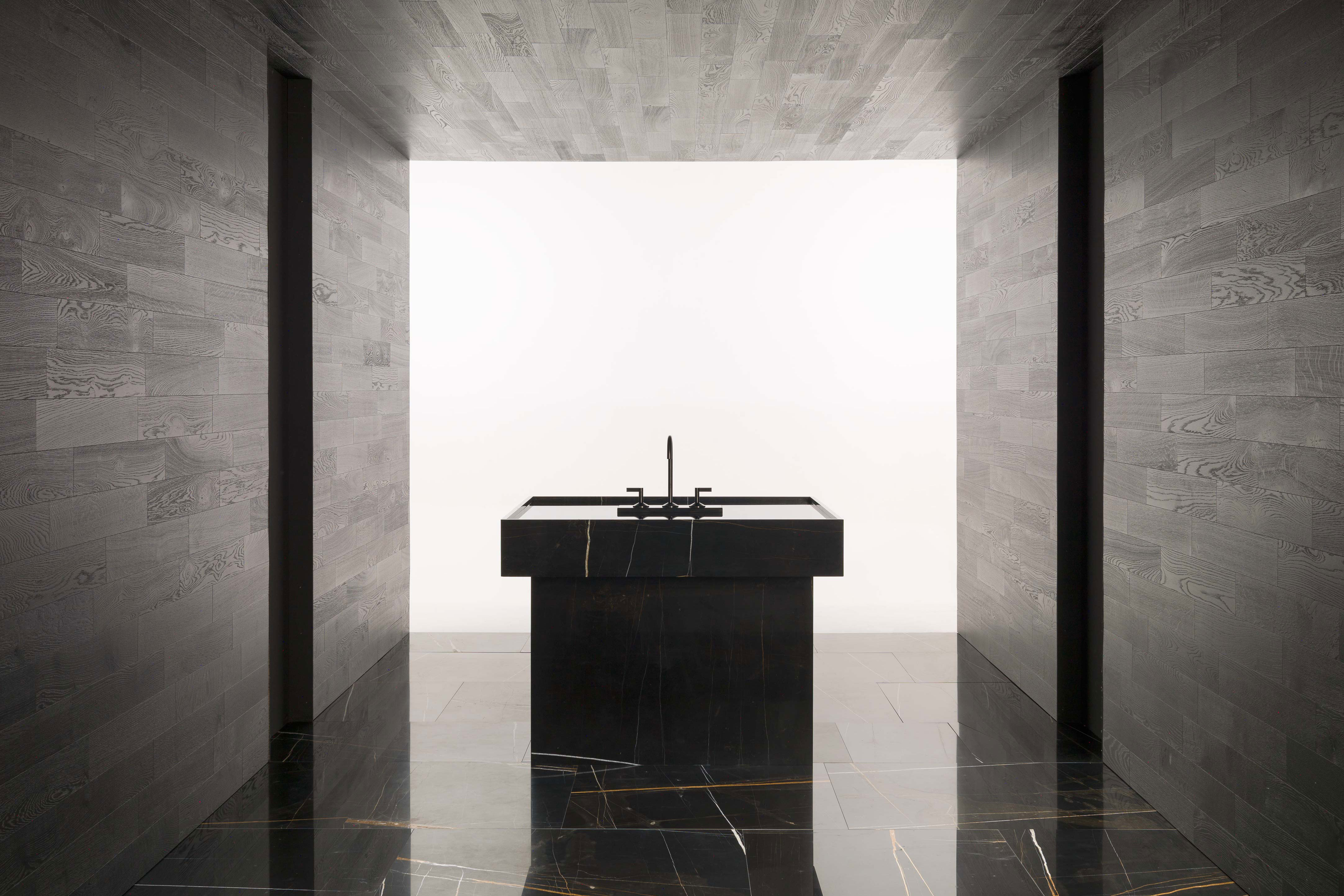 LIGNAGE bathroom collection designed by Ramón Esteve for Noken Porcelanosa. Photo: Courtesy of Ramón Esteve.