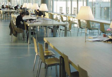 Silla Gorka en la Biblioteca Interuniversitaria de Montpellier (Francia)