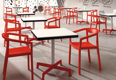 Silla Peach en rojo