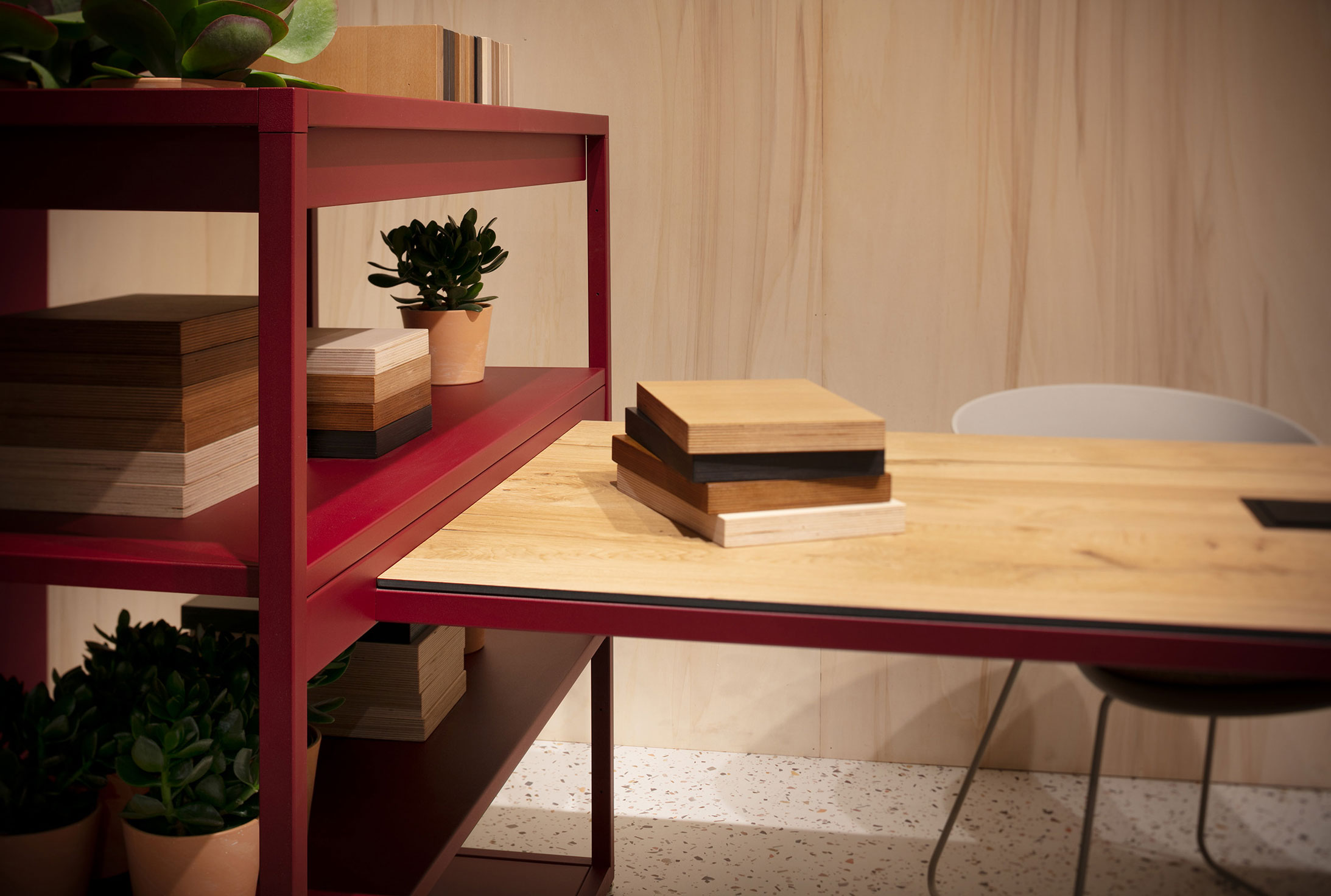 DRY table and shelve by Ondarreta. Photo: Courtesy of Ondarreta.