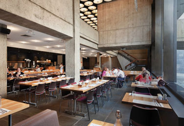 Silla Gas en el restaurante del Museo Whitney de Nueva York