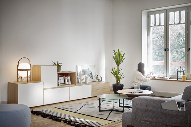 Мебель под телевизор из коллекции LAUKI, дизайнер Ibon Arrizabalaga