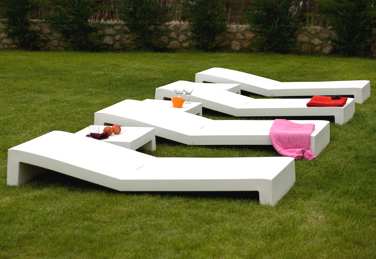 Jut, Equipo Vondom