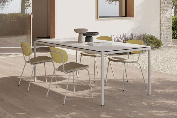 VAIREA chairs designed by Yonoh for Musola. Photo courtesy of Musola.