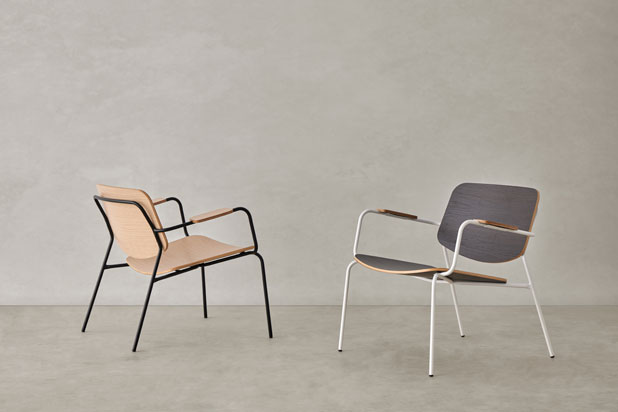 Colección de sillas CAP plastic diseñada por Ximo Roca para Mobboli. Foto cortesía de Mobboli.