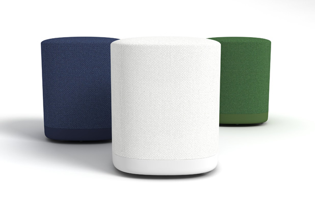 Puffs PUCK diseñados por Lievore Altherr Molina para Enea