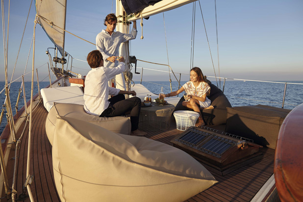 Puffs SAIL diseñados por Hector Serrano para Gandía Blasco