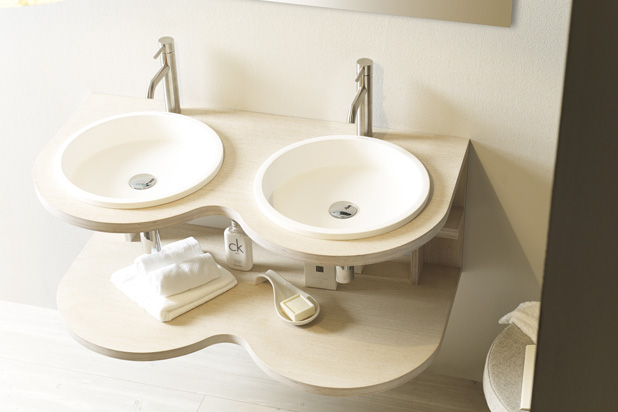 Lavabo y mueble BELTED de la colección NATURAL SERIES creada por Pascual Salvador para Bathco