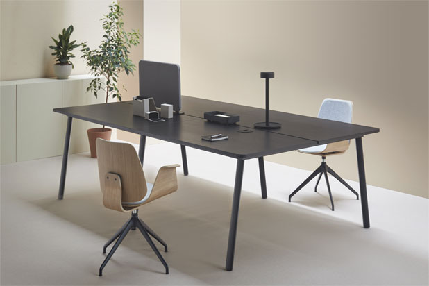 TKNIKA by Francesc Rifé table and KLASIK office chairs designed by Gabriel Teixidó for Akaba. Photo courtesy of Akaba. TKNIKA by Francesc Rifé table and KLASIK office chairs designed by Gabriel Teixidó for Akaba. Photo courtesy of Akaba.