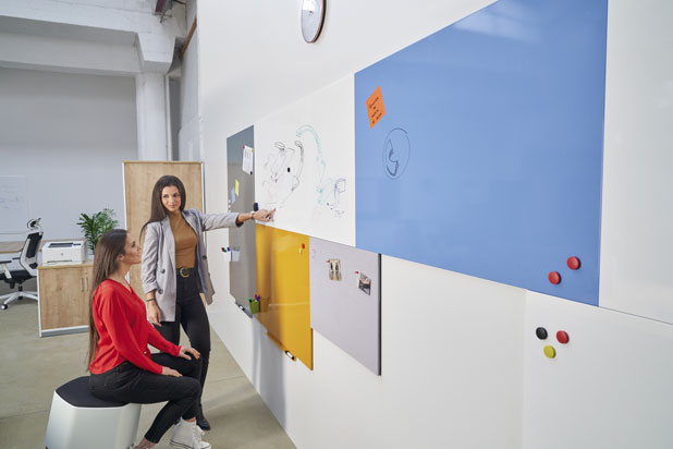 SKINBOARD whiteboard by Rocada. Photo courtesy of Rocada. SKINBOARD whiteboard by Rocada. Photo courtesy of Rocada.