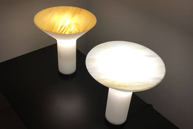 Lámparas de mesa ERA diseñadas por Isaac Piñeiro para a-emotional light. Foto cortesía de a-emotional light.