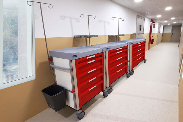 Hospital anesthesia carts by La Pastilla. Photo courtesy of La Pastilla.