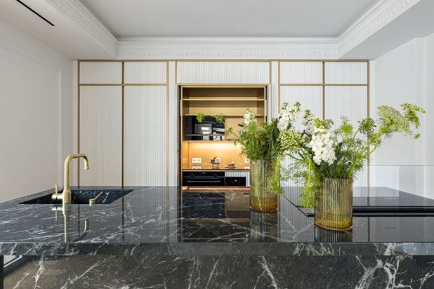 Colección MAKILA de Logos. Foto de Alberto Marín, cortesía de Logos.